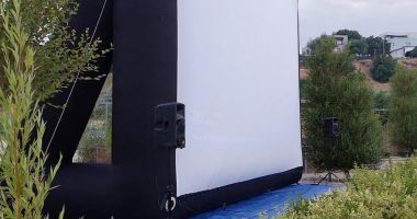 Stire din Cultură-Educație : ”RetroCINEMA cu Parfum de lavandă’’, la Pecineaga