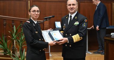 Stire din Cultură-Educație : Revista studenților Academiei Navale, premiată la Gala Premiilor ”Clubul Amiralilor”