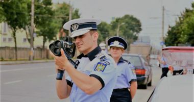 Stire din Eveniment : Razie în municipiul Constanța: au fost reținute mai multe permise auto
