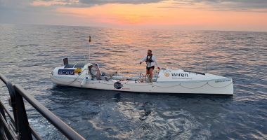 SALVARE PE MARE. Sportivul Alexandru Dumbravă, care plecase într-o cursă de Cartea Recordurilor, a cerut sprijinul ARSVOM - 2