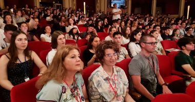 Stire din Cultură-Educație : Șase elevi reprezintă județul Constanța la Olimpiada Națională ”Tinerii Dezbat”