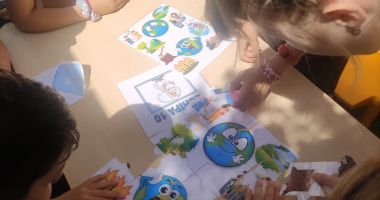 Stire din Cultură-Educație : ”Licuricii” de la Școala ”Ferdinand”, implicați în protecția mediului înconjurător