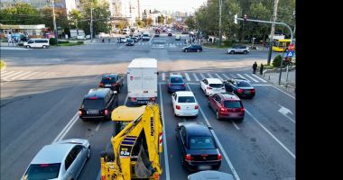 Stire din Social : Intersecția bulevardului Tomis și strada Soveja are un nou sistem de semaforizare