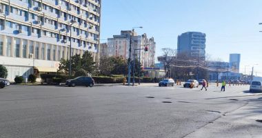 Stire din Social : Sistemul de semaforizare de la intersecția bulevardului Ferdinand a devenit funcţional