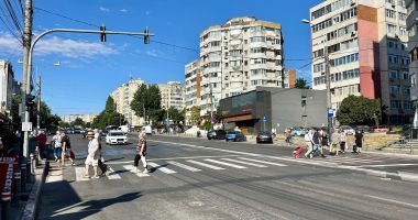 Stire din Social : Sistem modern de semaforizare la trecerea de pietoni de pe strada Soveja