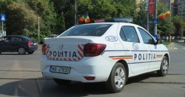 Stire din Eveniment : Şofer băut la volan. Destinaţia: un copac de pe bulevardul Ferdinand din Constanţa