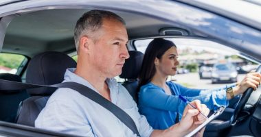 Stire din Actualitate : Schimbări majore pentru șoferii din UE. Tinerii vor conduce doar însoțiți