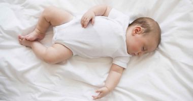 Stire din Social : Patru din cinci decese la copiii din România se înregistrează în rândul nou-născuților