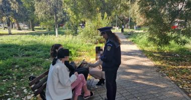 Stire din Eveniment : Sfaturi de la polițiști pentru studenți, pentru a nu ajunge victime ale infracțiunilor