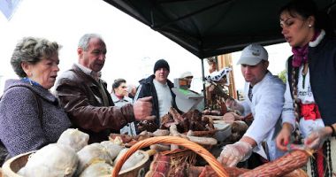 Stire din Social : Târgul Popular „Toamna în bucate” de la Cumpăna a ajuns la cea de-a doua ediţie