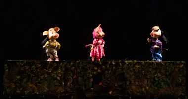 Actorii Teatrului „Căluțul de Mare” joacă în deplasare