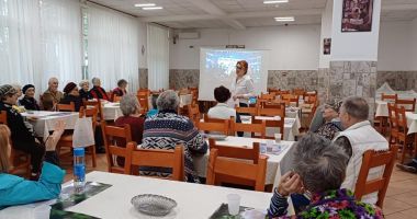 Stire din Social : Povești terapeutice pentru seniorii de la Căminul pentru Persoane Vârstnice