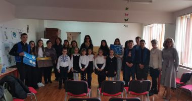 Stire din Social : Ziua Gărzii Naționale de Mediu, sărbătorită în comuna Topalu de către elevi