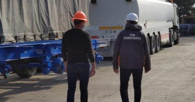Stire din Social : Angajatorii din domeniul transportului rutier, luați la puricat de Inspectoratul de Muncă
