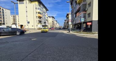 Stire din Social : Strada Krakovia are, în sfârşit, o trecere de pietoni