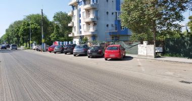 Atenție, șoferi! Nu parcați pe bulevardul Mamaia, tronsonul cuprins între Pescărie și strada Soveja!