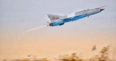 ULTIMUL ONOR ÎN AER. Aeronavele MiG-21 LanceR zboară pentru ultima dată pe cerul României - 3
