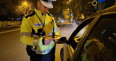 Stire din Eveniment : Urmărire cu focuri de armă la Constanţa! Doi tineri fără permis au condus pe rând, unul ignorând semnalul Poliţiei