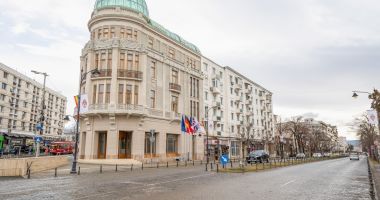 Stire din Cultură-Educație : Expoziția „Regalitatea, Marea și Marina”, vernisată, în weekend, la Palatul Braunstein