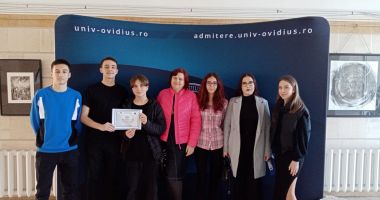 Stire din Cultură-Educație : Liceeni constănțeni, dublu premiați la cea de-a XII-a ediție a Sesiunii ”Noi și Economia”