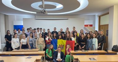 Stire din Cultură-Educație : Studenții basarabeni din Constanța organizează un festival dedicat Unirii cu România