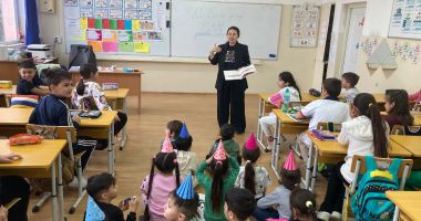 Stire din Cultură-Educație : În premieră națională, pe 5 iunie nu se fac cursuri, de Ziua Învățătorului