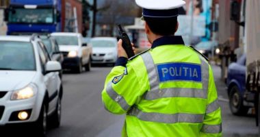 Stire din Eveniment : Poliţist din CONSTANŢA, oprit în trafic: "Circula imprudent!" Acesta a refuzat să sufle în etilotest!