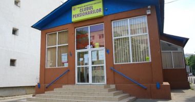 Stire din Social : Începe acțiunea de distribuire a pachetelor cu ajutoare alimentare. De unde le puteţi ridica