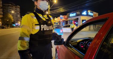 Stire din Eveniment : Constănțeni amendați pentru că nu au respectat CARANTINA