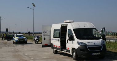 Stire din Eveniment : Poliția și RAR, în control pe străzile din Constanța: amenzi și permise reținute!