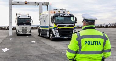 Stire din Eveniment : CAPTURĂ ÎN PORT. Container cu peste 4.500 de jocuri „cub rubik”, aduse din China, reținut de polițiști