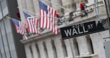Stire din Economie : Îngrijorările cu privire la coronavirus duc la scăderi puternice pe Wall Street