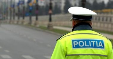 Stire din Eveniment : Poliția Rutieră sancționează neregulile din transportul deșeurilor pe drumurile publice