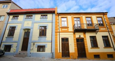 Două clădiri vechi din zona peninsulară, reabilitate de autorităţile locale