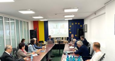 Stire din Eveniment : Întâlnire între specialiștii antidrog și organizațiile nonguvernamentale pentru prevenirea consumului de droguri