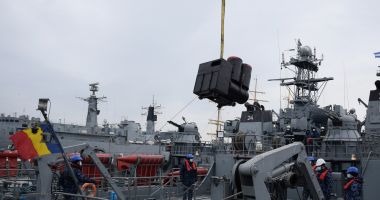 Stire din Eveniment : Exercițiu de ambarcare mine marine la bordul unui dragor maritim