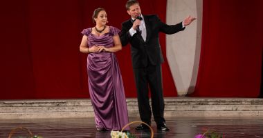 Stire din Cultură-Educație : „Farmecul muzicii”, ultimul spectacol al lui Cuptor