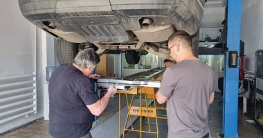 "Nu vă mai reparați mașinile la «ieftin și rapid», în unități improvizate!" - 2