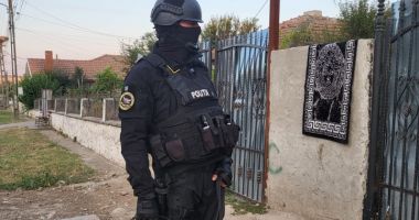 Fermieri din județul Constanța, terorizați de o grupare de infractori: case distruse, recolte și oi furate - 2