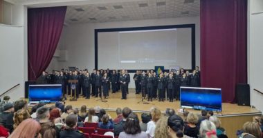 Stire din Eveniment : Forțele Navale Române, la Gala Voluntarilor. Militarii au primit aprecieri