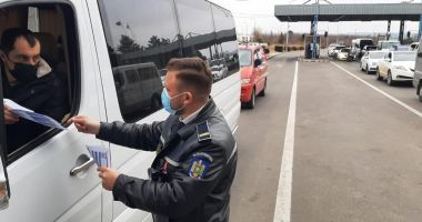 Stire din Eveniment : Numărul ucrainenilor care trec granița în România, în creștere de la zi la zi