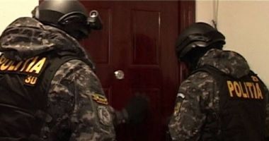 Stire din Eveniment : PERCHEZIȚIE la un hoț din buzunare, din Constanța