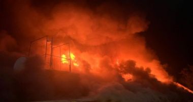 Incendiu puternic în județul Constanța! Trafic oprit, din cauza lipsei de vizibilitate