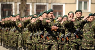 Stire din Eveniment : Copiii militarilor decedați sau răniți în teatrele de operații, sărbătoriți de MApN pe 1 iunie