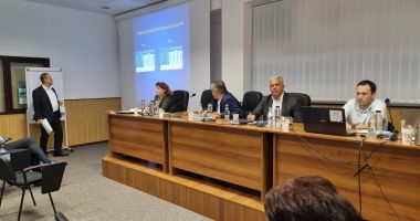 Stire din Social : Zeci de sancţiuni şi avertismente pentru angajatorii din domeniul HoReCa