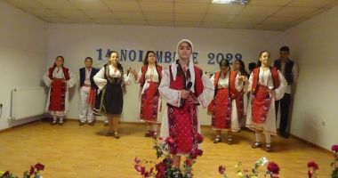 Zilele istorice ale Dobrogei, celebrate de elevii liceului din Deleni - 1