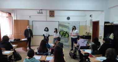 Stire din Eveniment : Alarmant: consumul de droguri, stil de viață pentru numeroși adolescenți