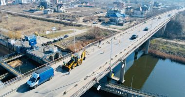 Stire din Social : GALERIE FOTO. Atenţie, şoferi! Podul din Năvodari a intrat în reparaţii