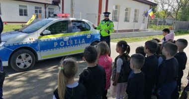 Stire din Eveniment : Mesajul Poliției: „Vacanța s-a terminat. Sunteți pregătiți pentru un nou început?”