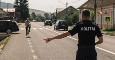 Stire din Eveniment : Poliția Română anunță: 1.828 de posturi scoase la concurs, din sursă externă